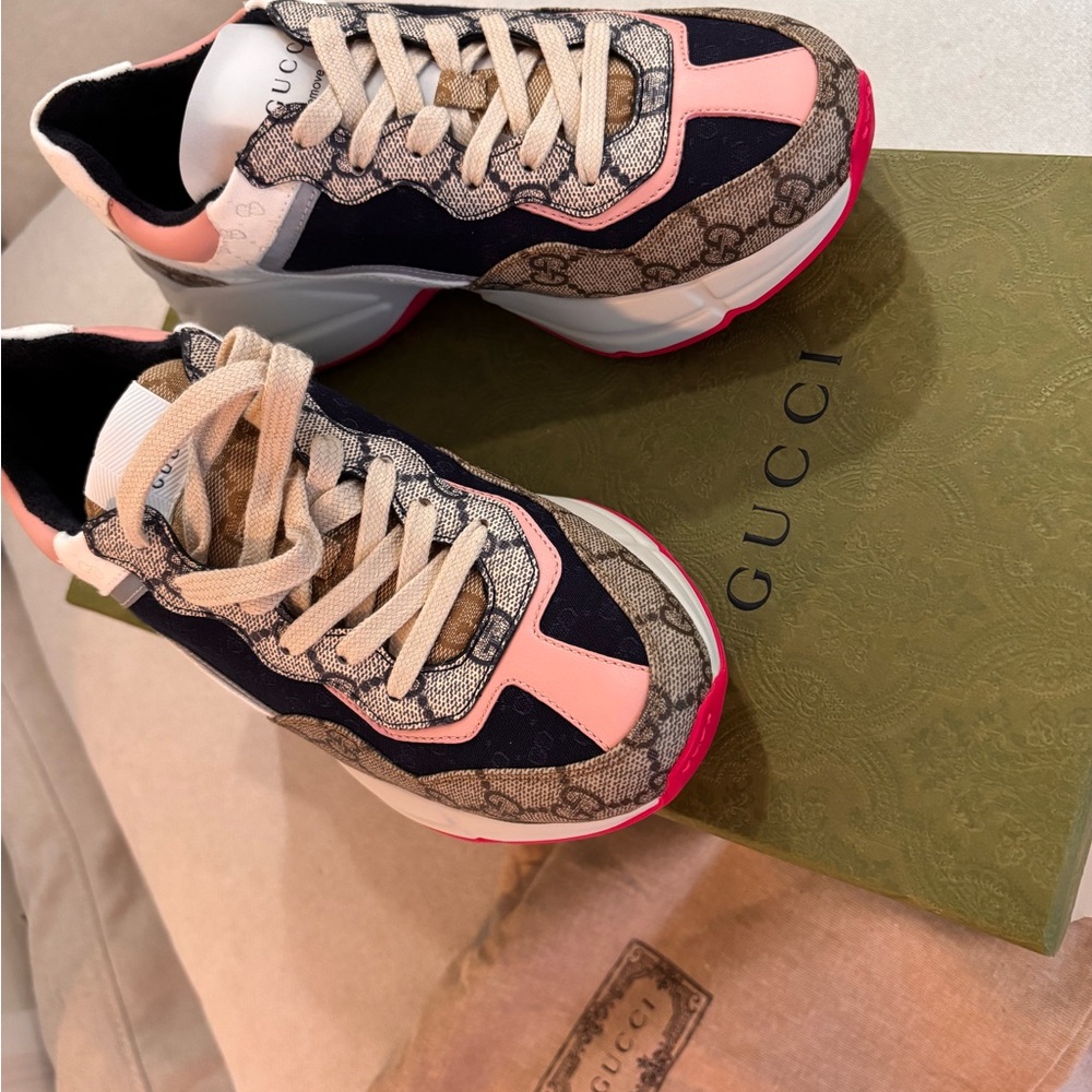 Gucci Women's Sneakers - Pink, Brown, and Black